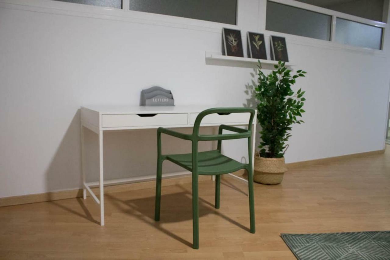 דירות אלמריה Apartamento Reyes Catolicos מראה חיצוני תמונה